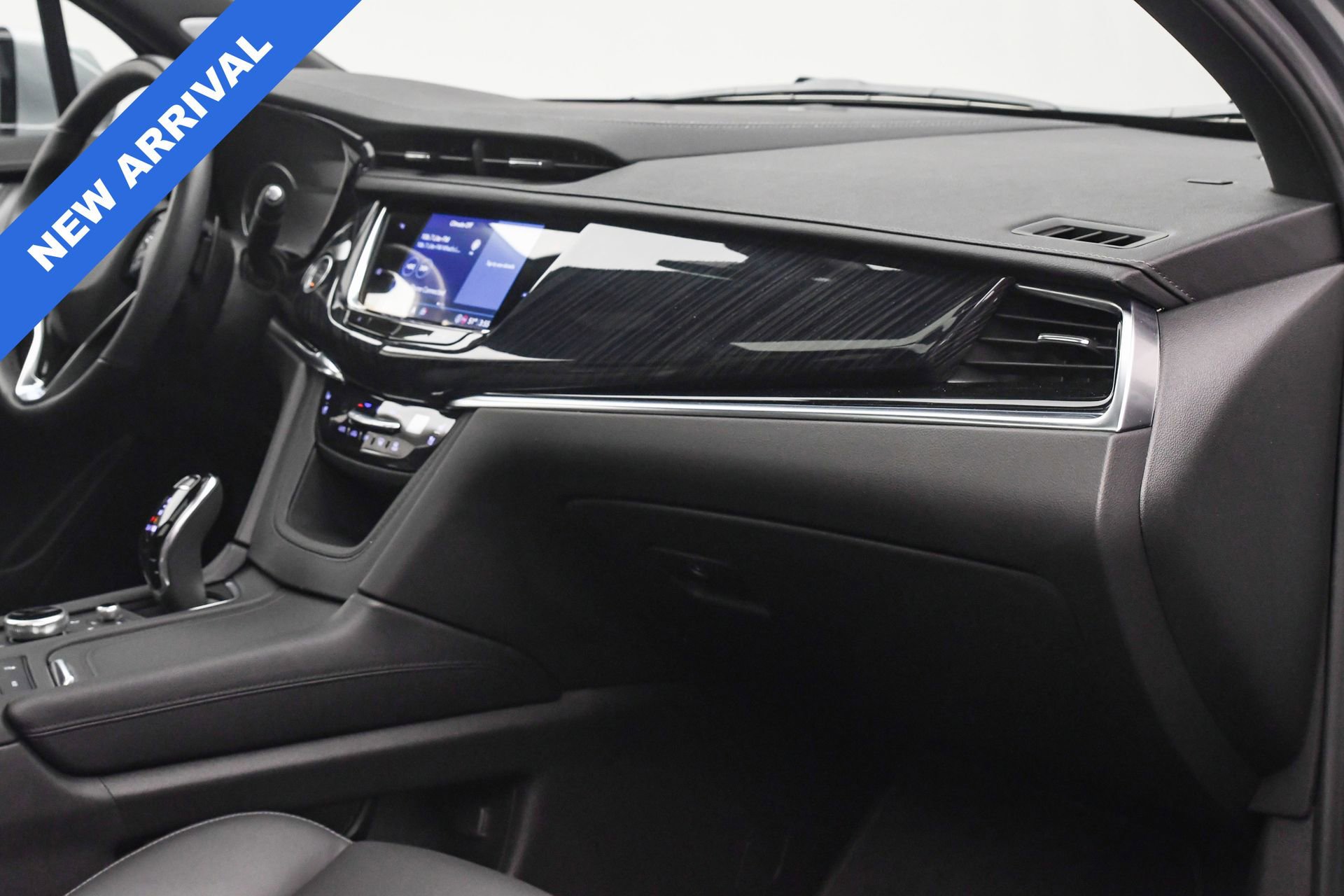 Used 2025 Cadillac XT6 Premium Luxury image 22