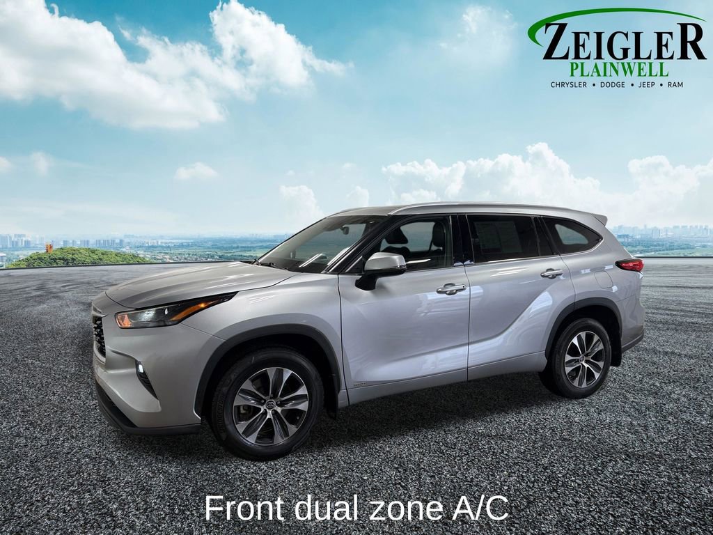 Used 2022 Toyota Highlander XLE video 2