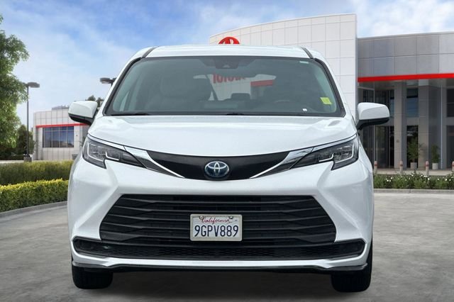 Used 2023 Toyota Sienna LE image 10