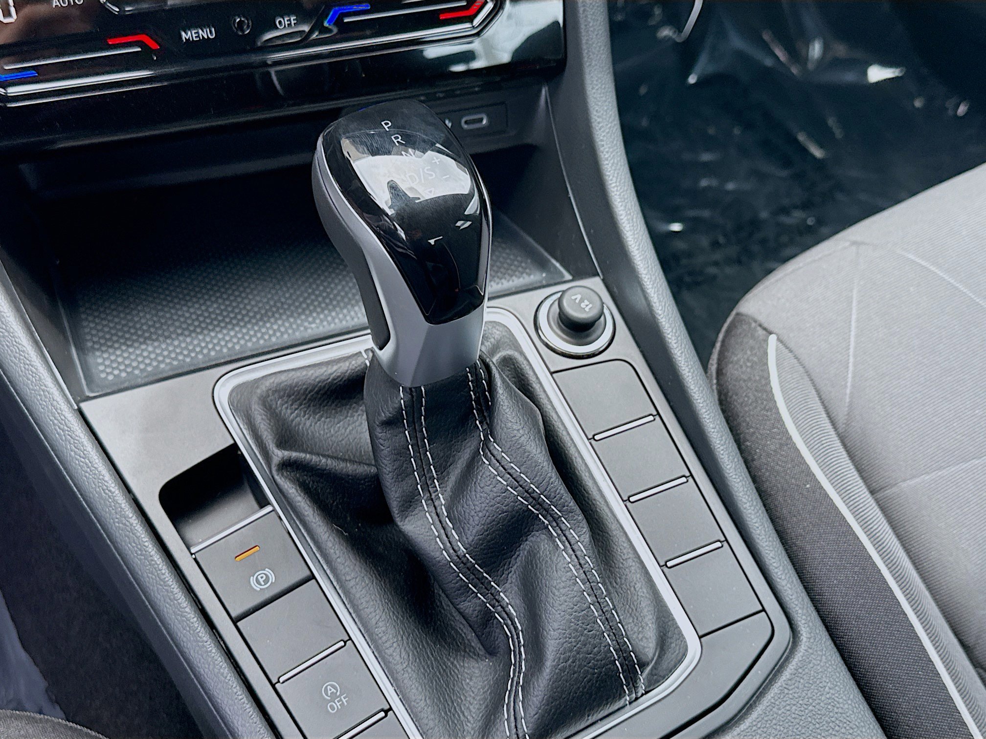 New 2026 Volkswagen Jetta Sport FWD image 15