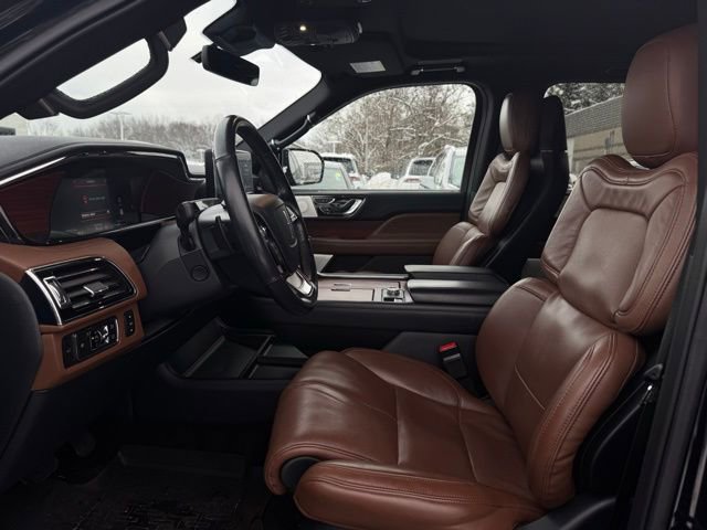 Used 2022 Lincoln Navigator Reserve image 19
