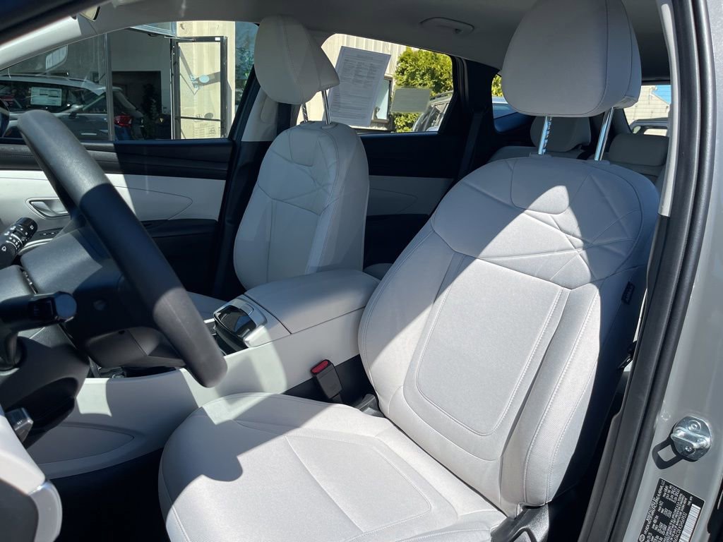 Certified 2025 Hyundai Tucson SE AWD/4WD image 11