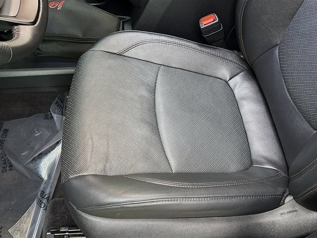Used 2025 Toyota Sienna Platinum AWD/4WD image 20