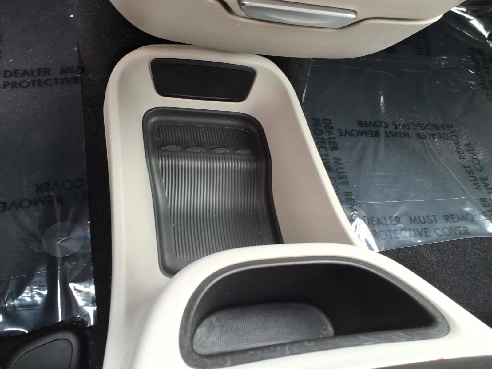 Used 2022 Chrysler Pacifica Touring-L image 20