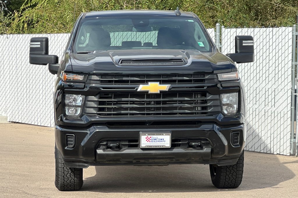 Used 2024 Chevrolet Silverado 2500 Custom w/ Custom Convenience Package image 6