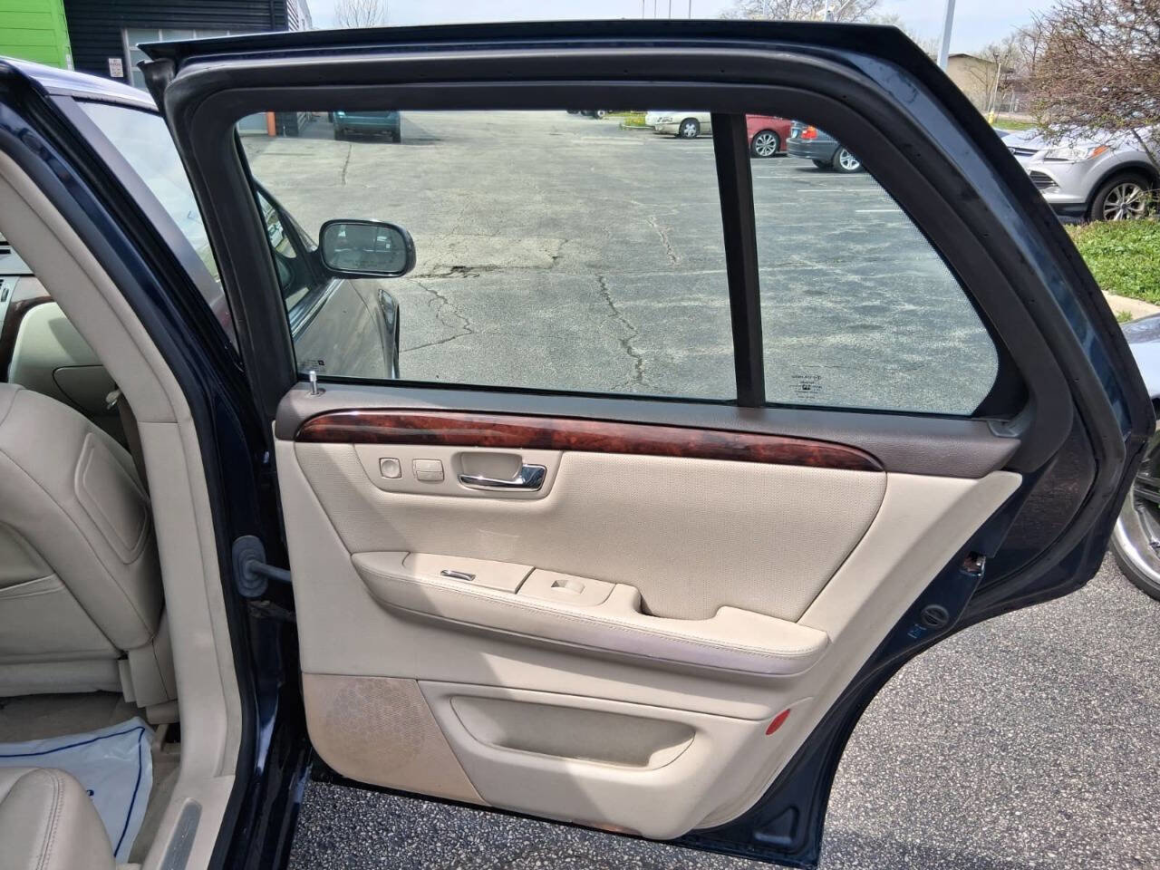 Used 2007 Cadillac DTS Luxury II image 16