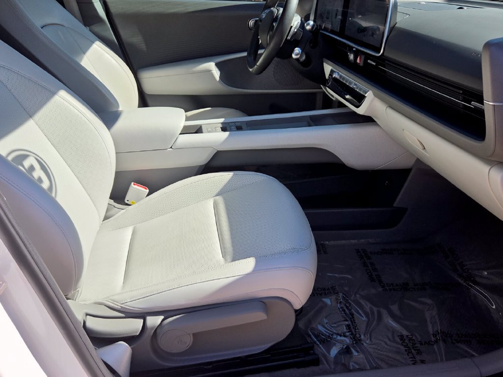 Used 2024 Hyundai Ioniq 6 SEL RWD image 17