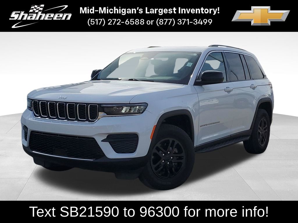 Used 2023 Jeep Grand Cherokee Laredo image 1