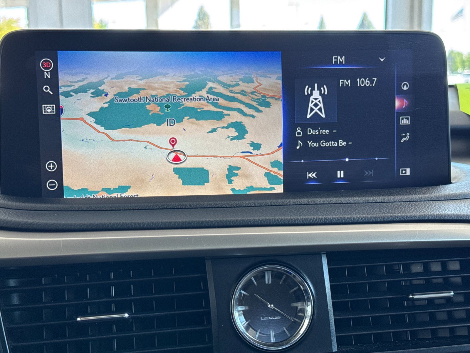 Used 2022 Lexus RX 450h AWD w/ Premium Package image 20