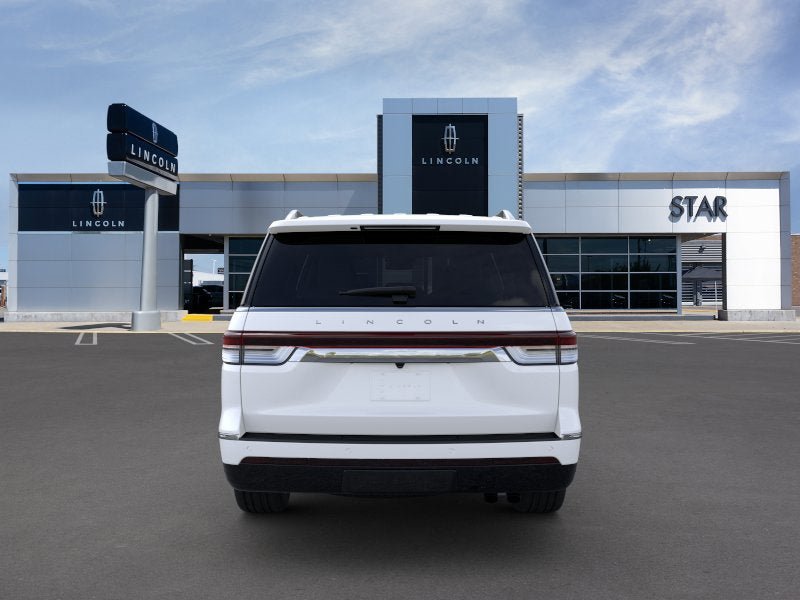 New 2023 Lincoln Navigator L Reserve AWD/4WD image 5