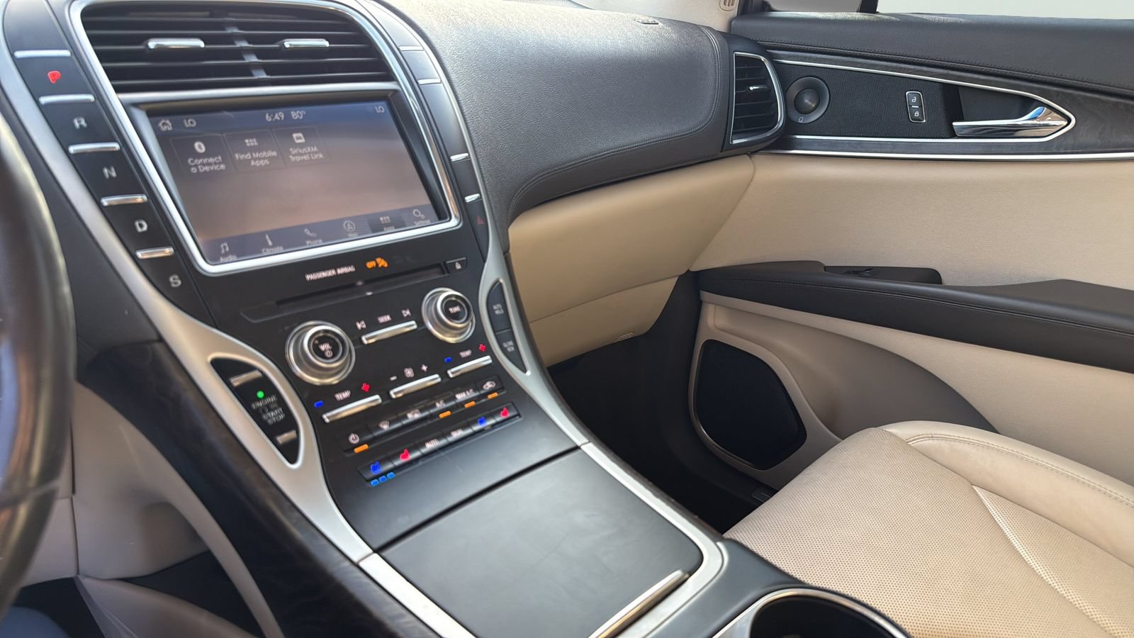 Used 2019 Lincoln Nautilus Reserve w/ Cargo Utility Package FWD image 19