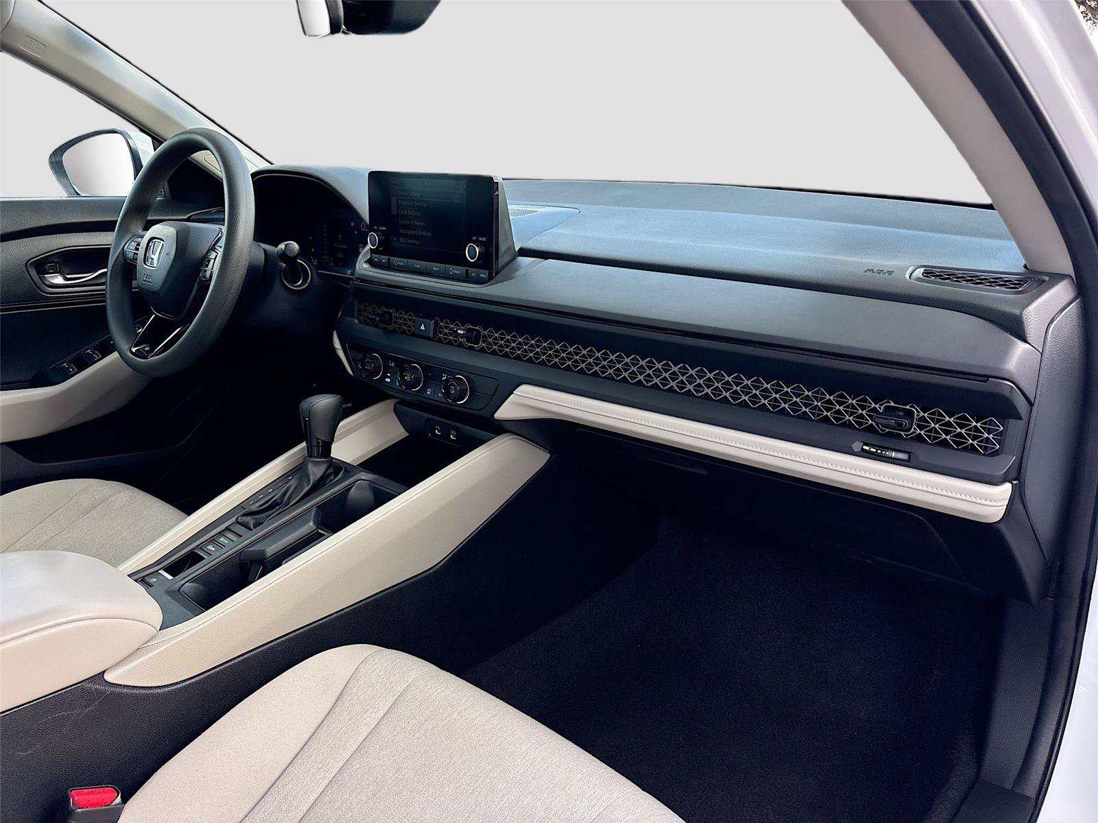 Certified 2024 Honda Accord LX image 30