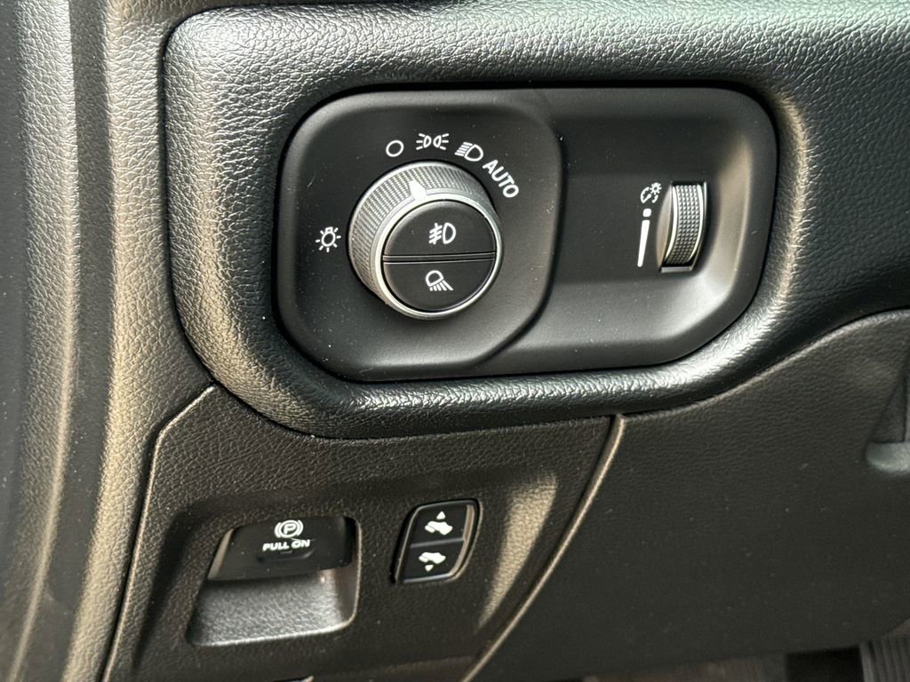 Used 2020 RAM 1500 Lone Star RWD image 22