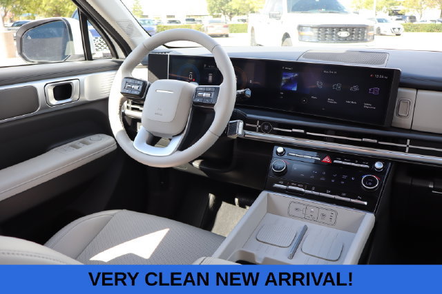 Used 2026 Hyundai Santa Fe SEL FWD image 12