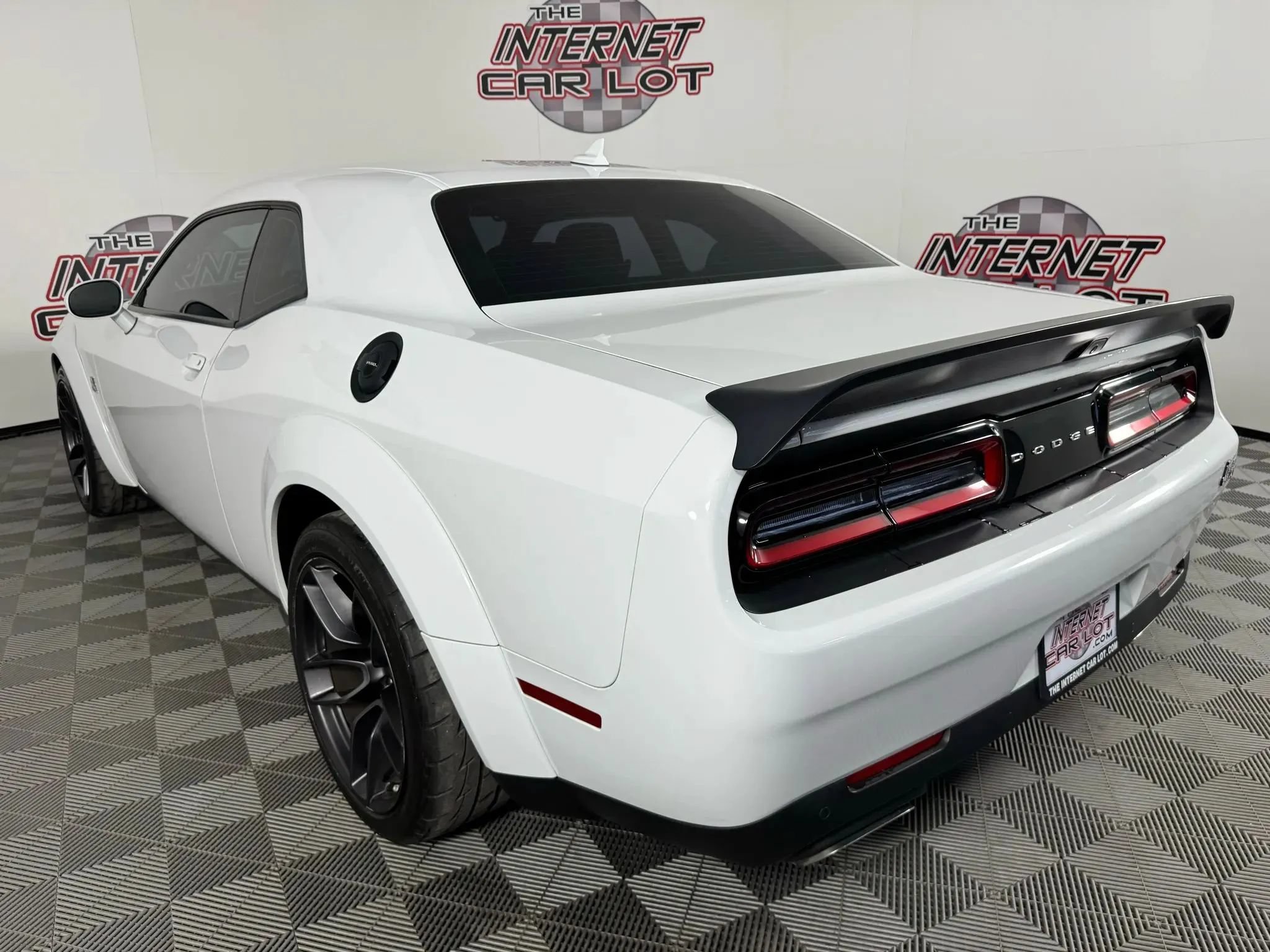 Used 2021 Dodge Challenger R/T Scat Pack RWD image 25