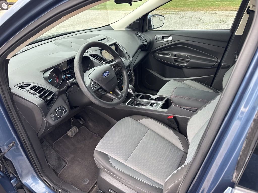 Used 2018 Ford Escape SE w/ SE Sync 3 Package FWD image 18