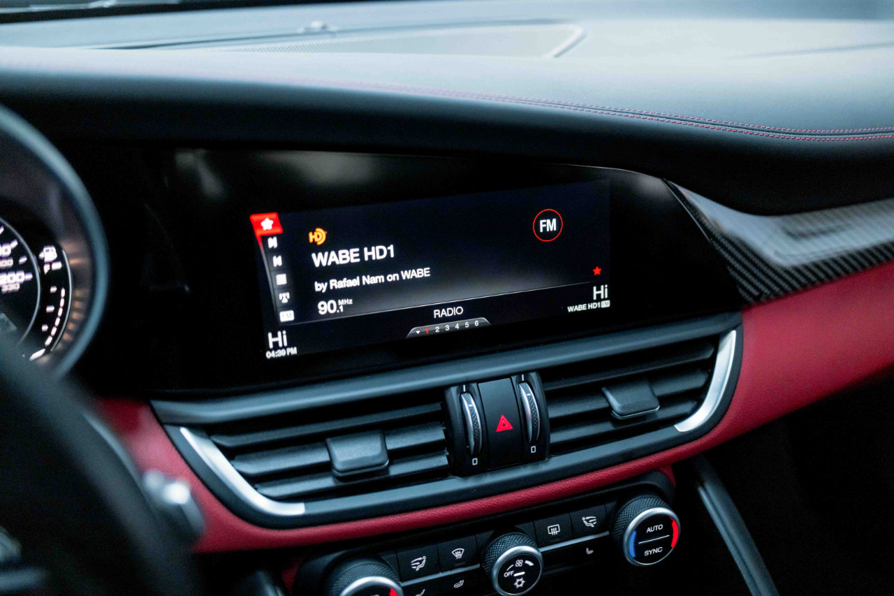 Used 2017 Alfa Romeo Giulia Quadrifoglio image 66