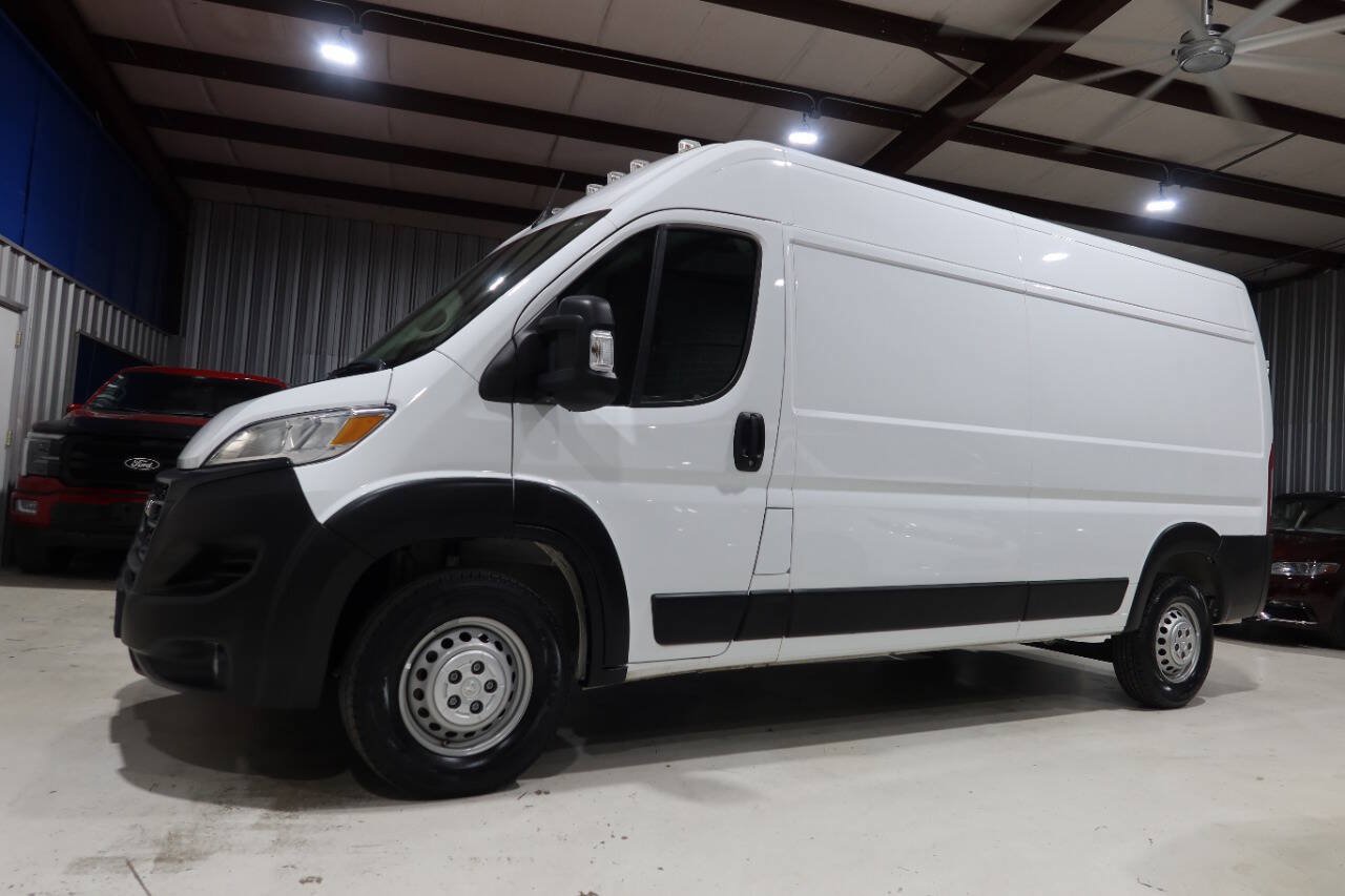 Used 2024 RAM ProMaster 2500 w/ Convenience Group FWD image 1
