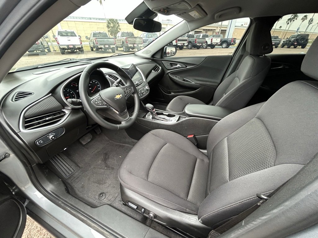 Used 2024 Chevrolet Malibu RS w/ LPO, Floor Liner Package image 18