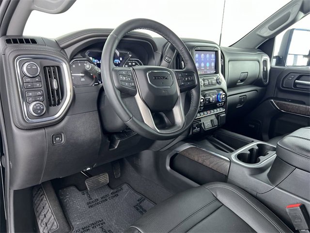 Used 2023 GMC Sierra 3500 Denali image 10