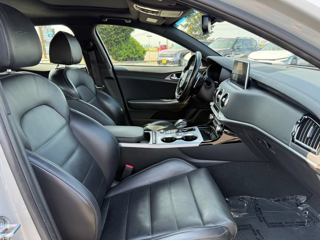 Used 2020 Kia Stinger GT2 AWD/4WD image 13