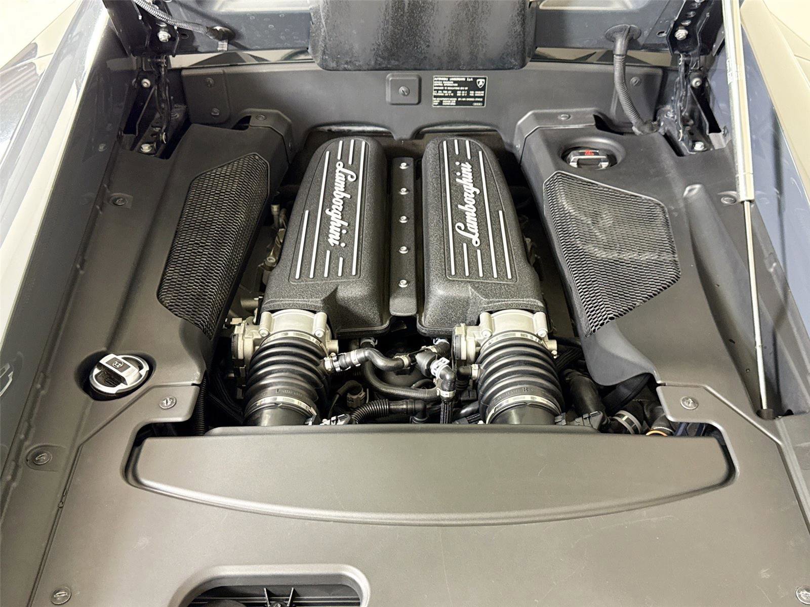 Used 2013 Lamborghini Gallardo LP 560-4 AWD/4WD image 24