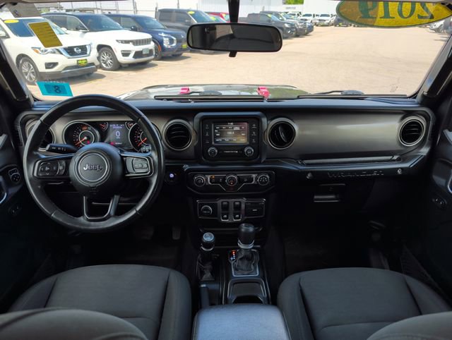 Used 2019 Jeep Wrangler Sport AWD/4WD image 16