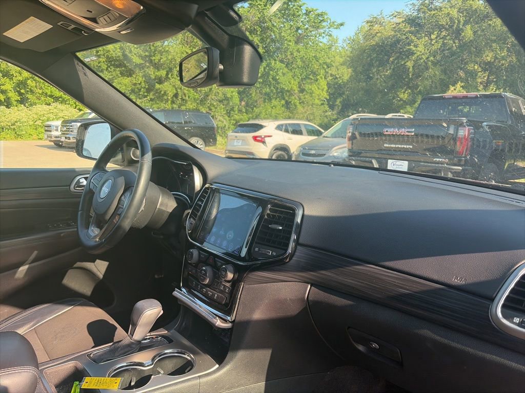 Used 2019 Jeep Grand Cherokee Altitude AWD/4WD image 15
