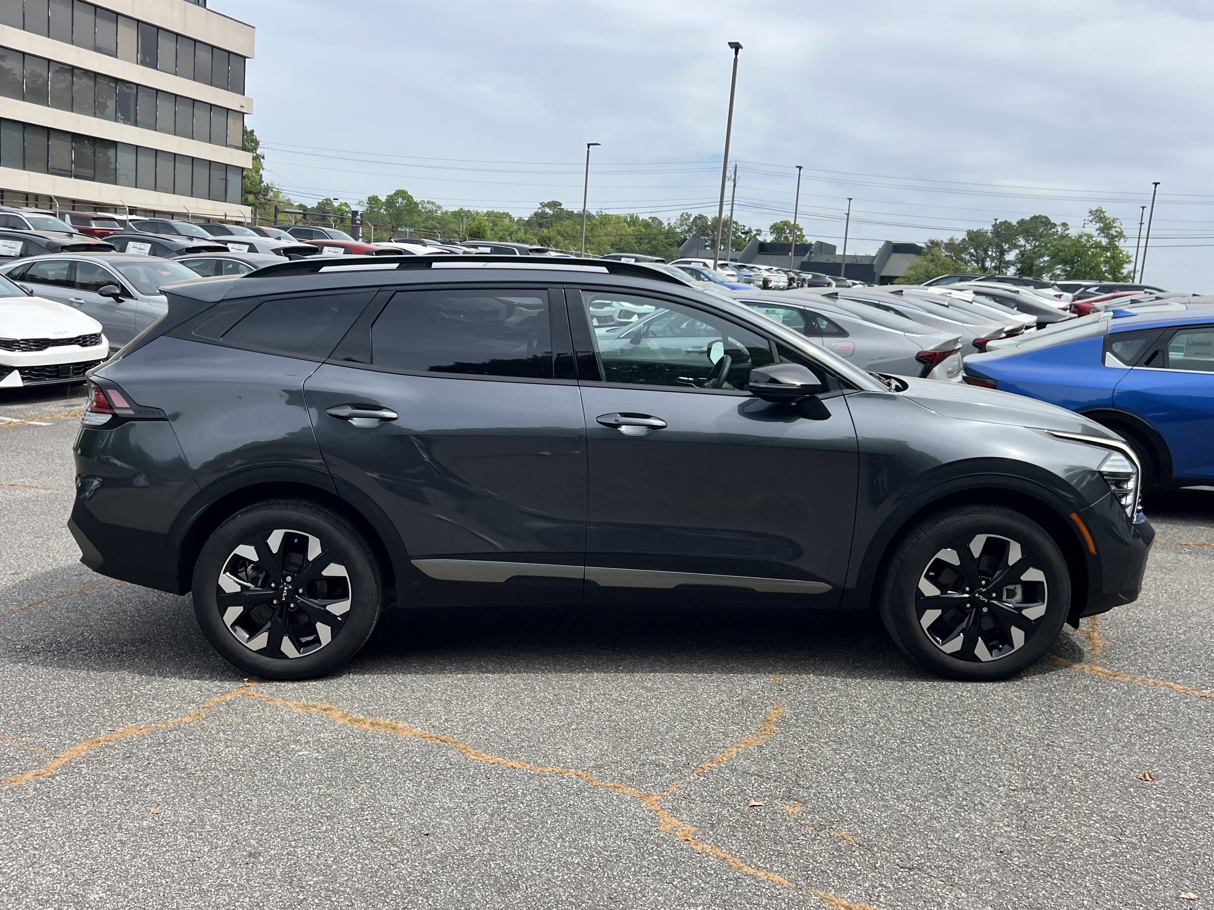 Used 2024 Kia Sportage X-Line w/ X-Line Premium Package image 8