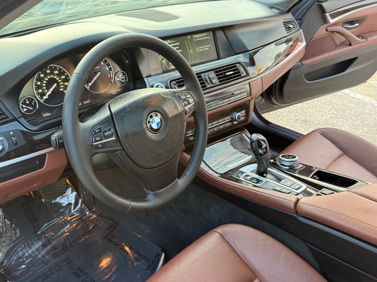 Used 2013 BMW 528i xDrive Sedan AWD/4WD image 26