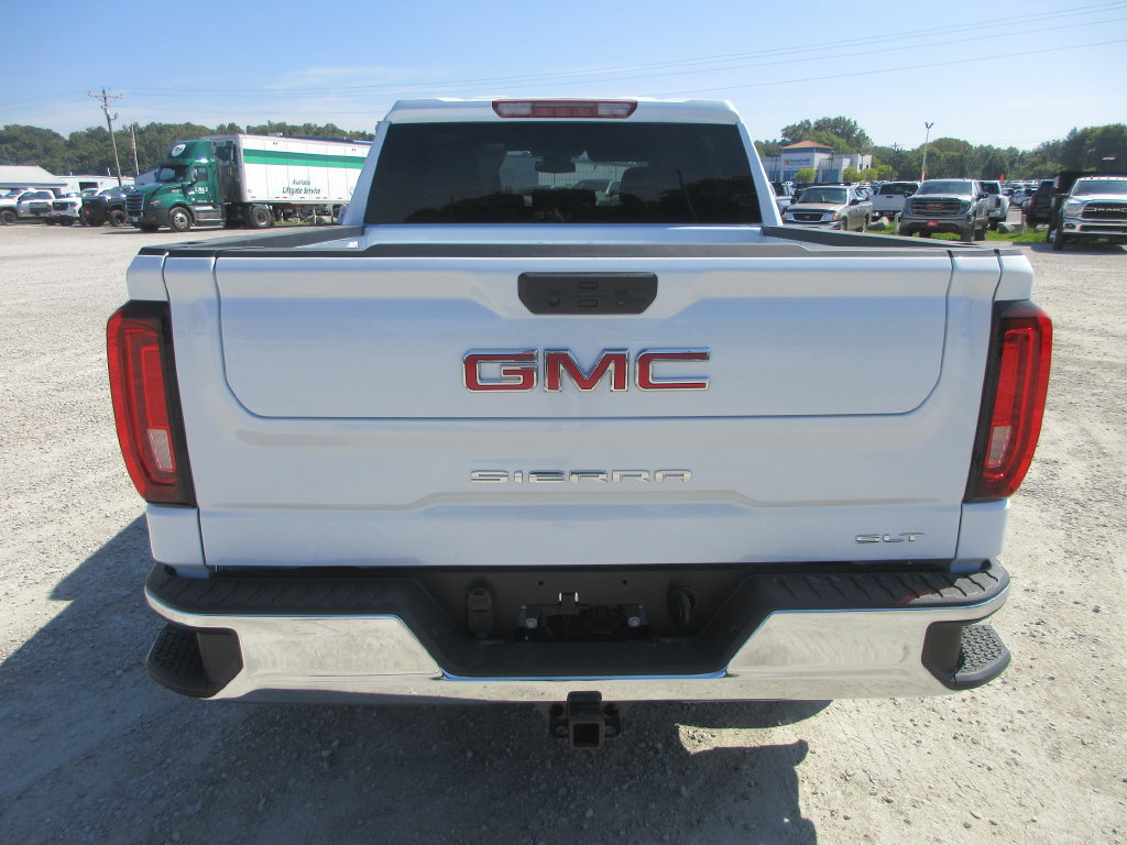 New 2026 GMC Sierra 1500 SLT w/ SLT Premium Package AWD/4WD image 7