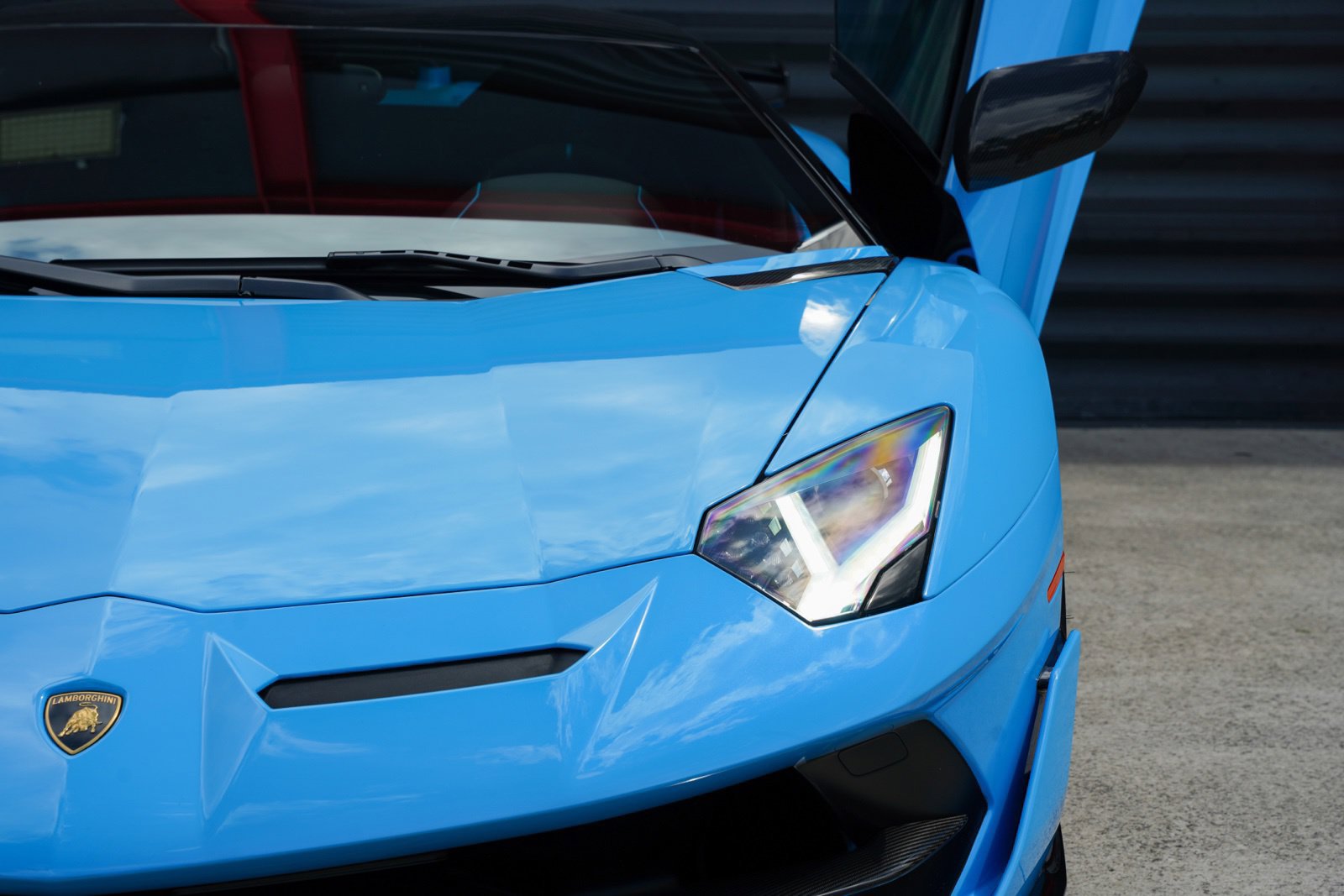 Used 2021 Lamborghini Aventador SVJ AWD/4WD image 5