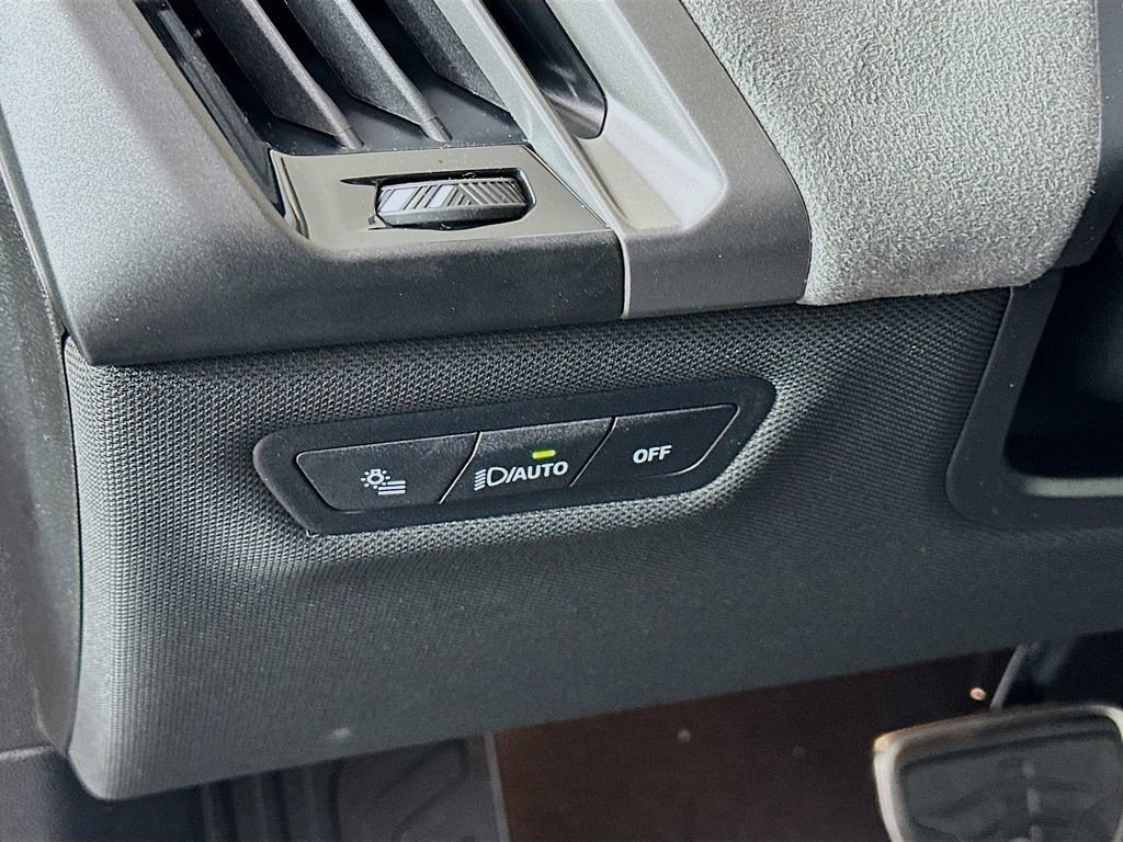 New 2026 BMW iX xDrive60 w/ M Sport Package image 14