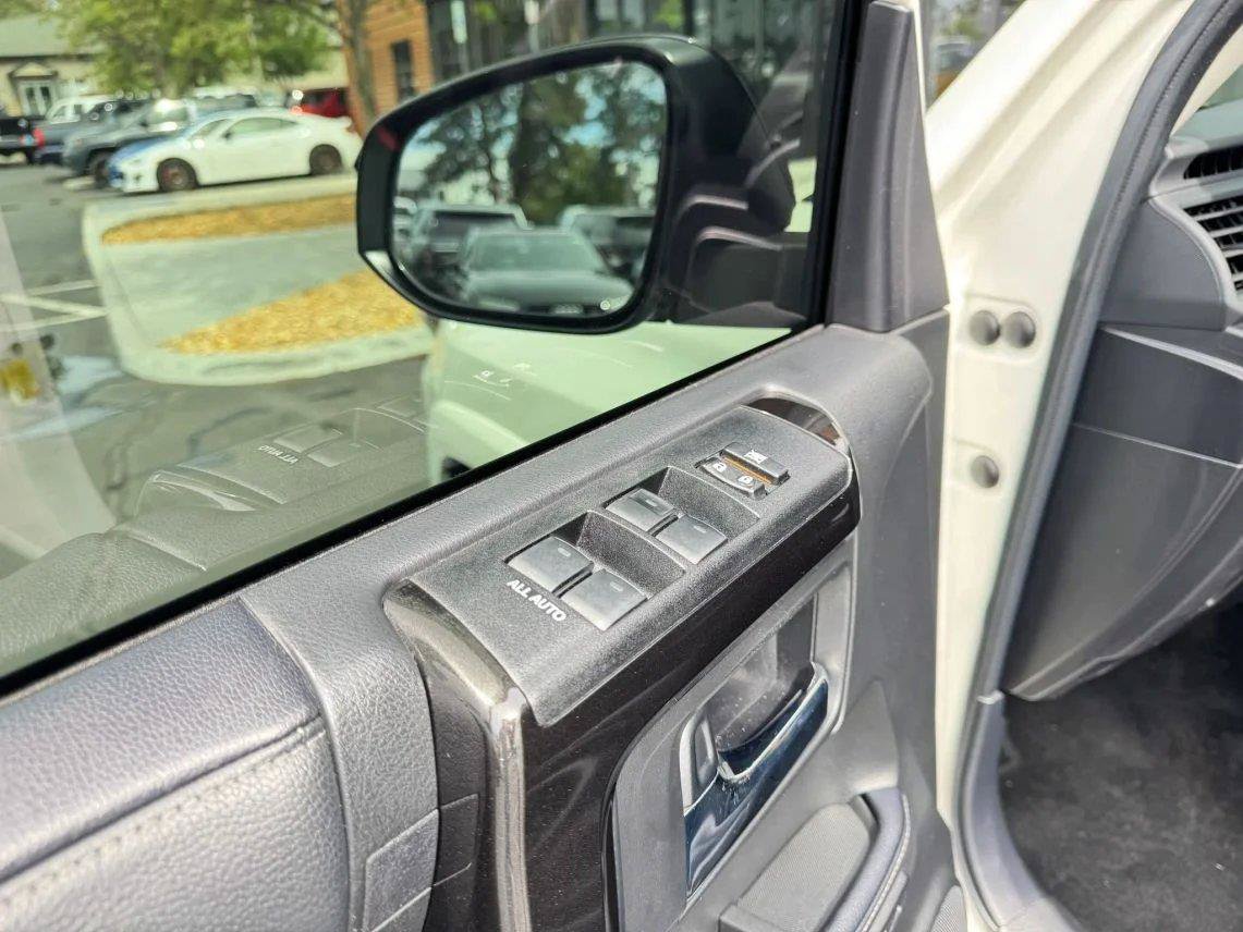 Used 2020 Toyota 4Runner Nightshade AWD/4WD image 11