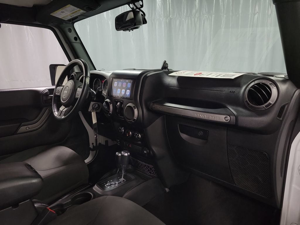 Used 2017 Jeep Wrangler Unlimited Sport w/ Quick Order Package 24S AWD/4WD image 24