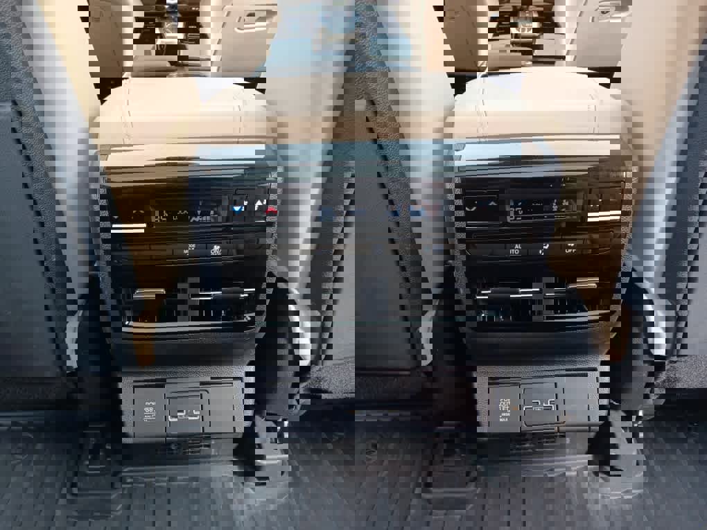 Certified 2023 Acura MDX SH-AWD w/ Technology Package image 14