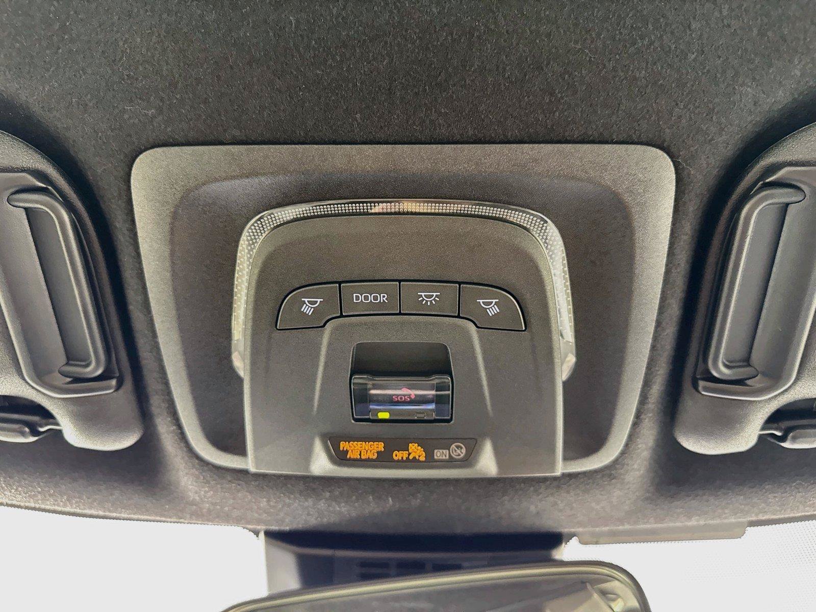 Certified 2026 Toyota Corolla SE FWD image 6