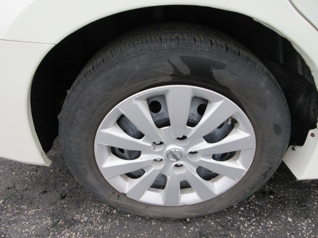 Used 2015 Nissan Altima 2.5 S w/ Power Driver Seat Package image 9