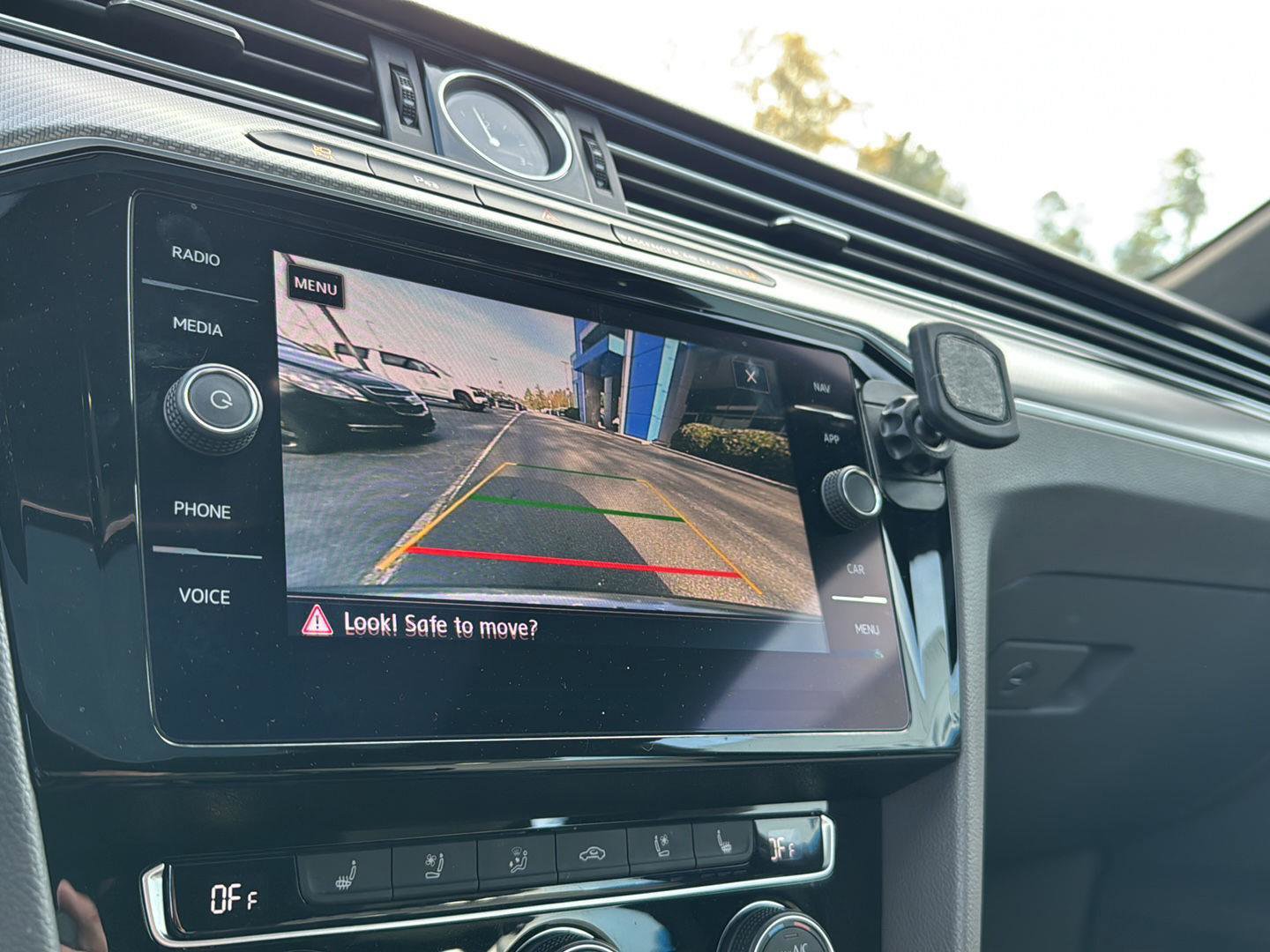 Used 2019 Volkswagen Arteon SEL Premium image 22