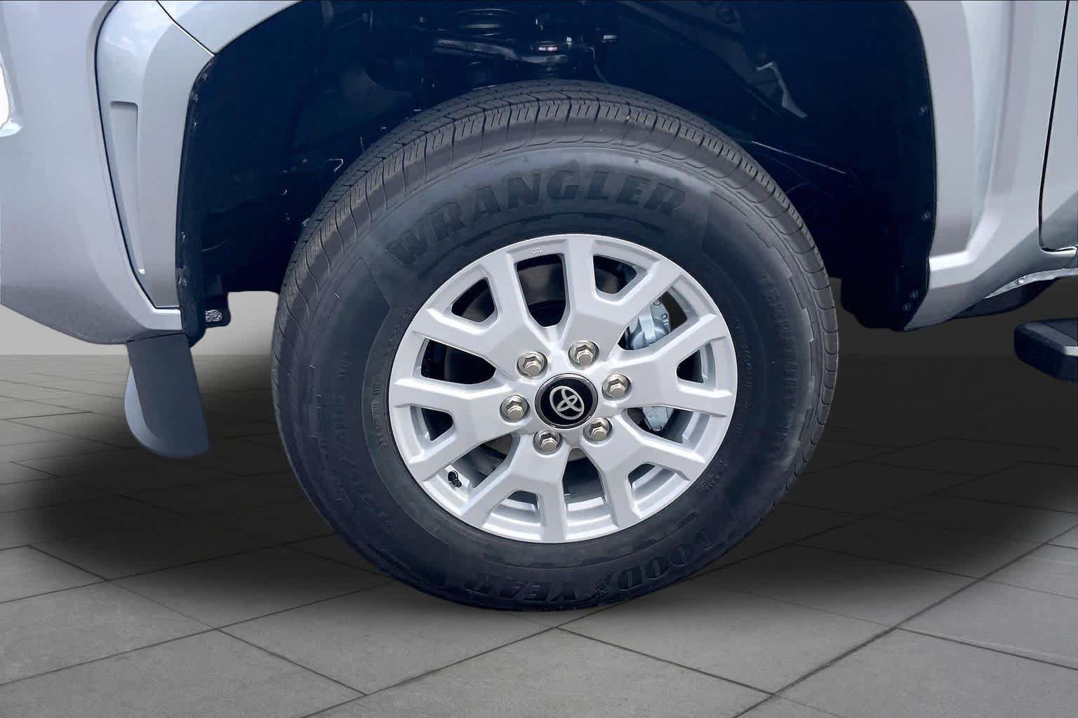 New 2026 Toyota Tacoma SR5 AWD/4WD image 11