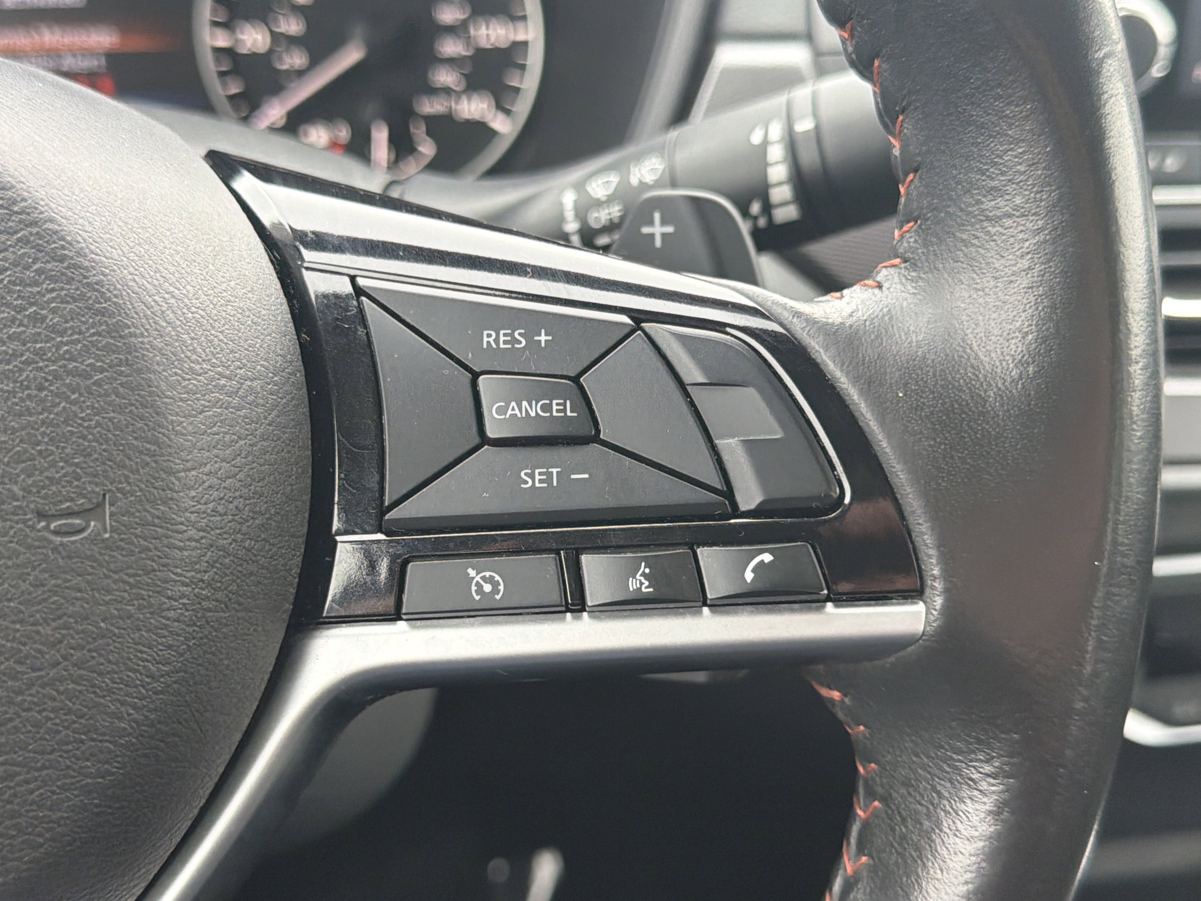 Used 2024 Nissan Altima 2.5 SR FWD image 19