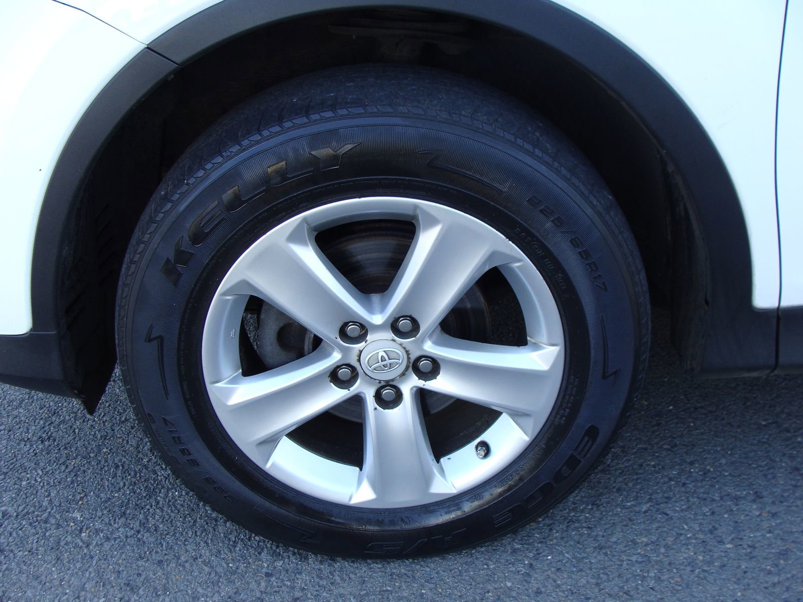 Used 2013 Toyota RAV4 XLE AWD/4WD image 30