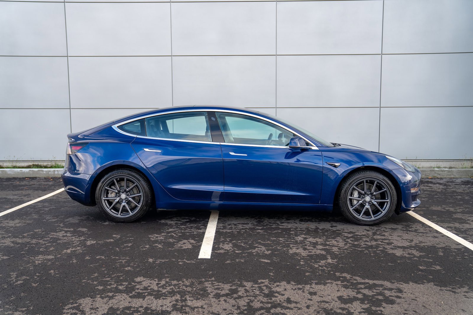 Used 2018 Tesla Model 3 Long Range image 8
