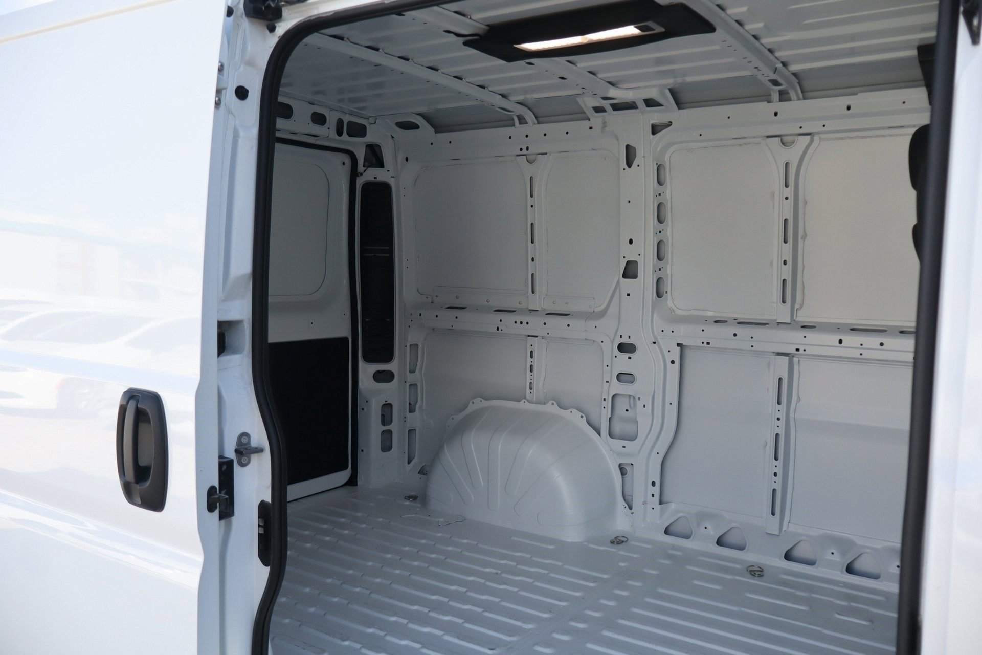 New 2026 RAM ProMaster 1500 w/ Convenience Group image 22