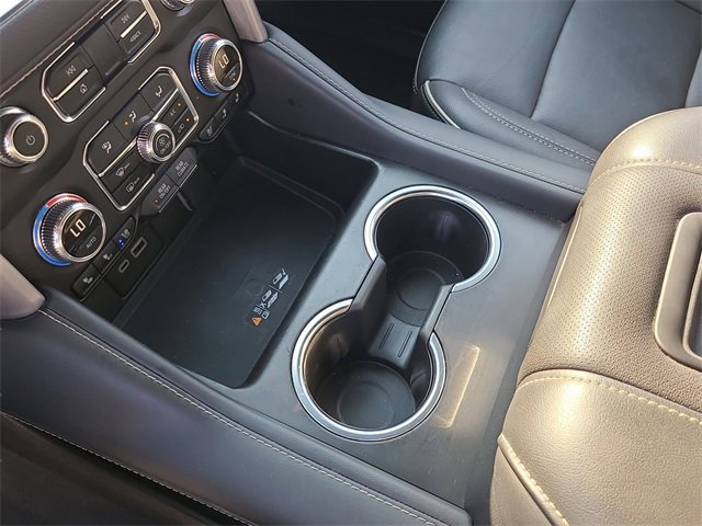 Used 2024 GMC Yukon XL SLT image 36
