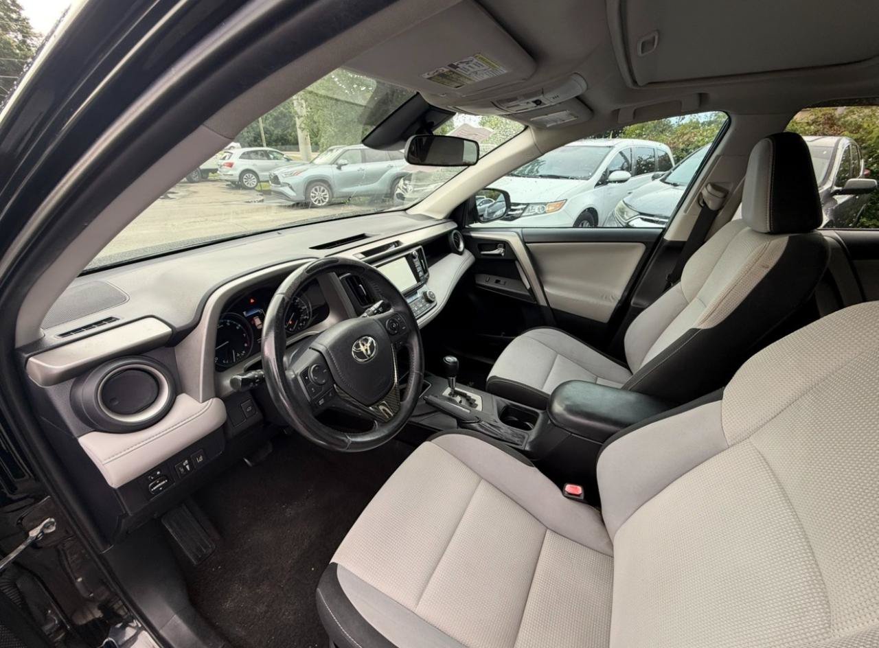 Used 2017 Toyota RAV4 XLE FWD image 14