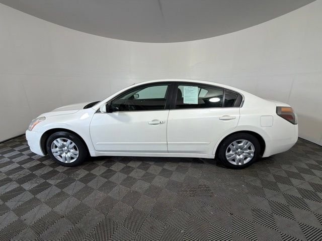 Used 2011 Nissan Altima 2.5 S FWD image 5