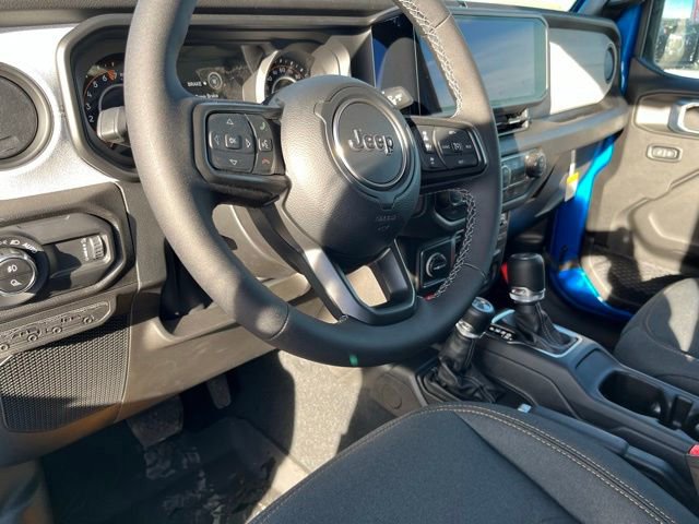 New 2026 Jeep Gladiator Sport AWD/4WD image 14