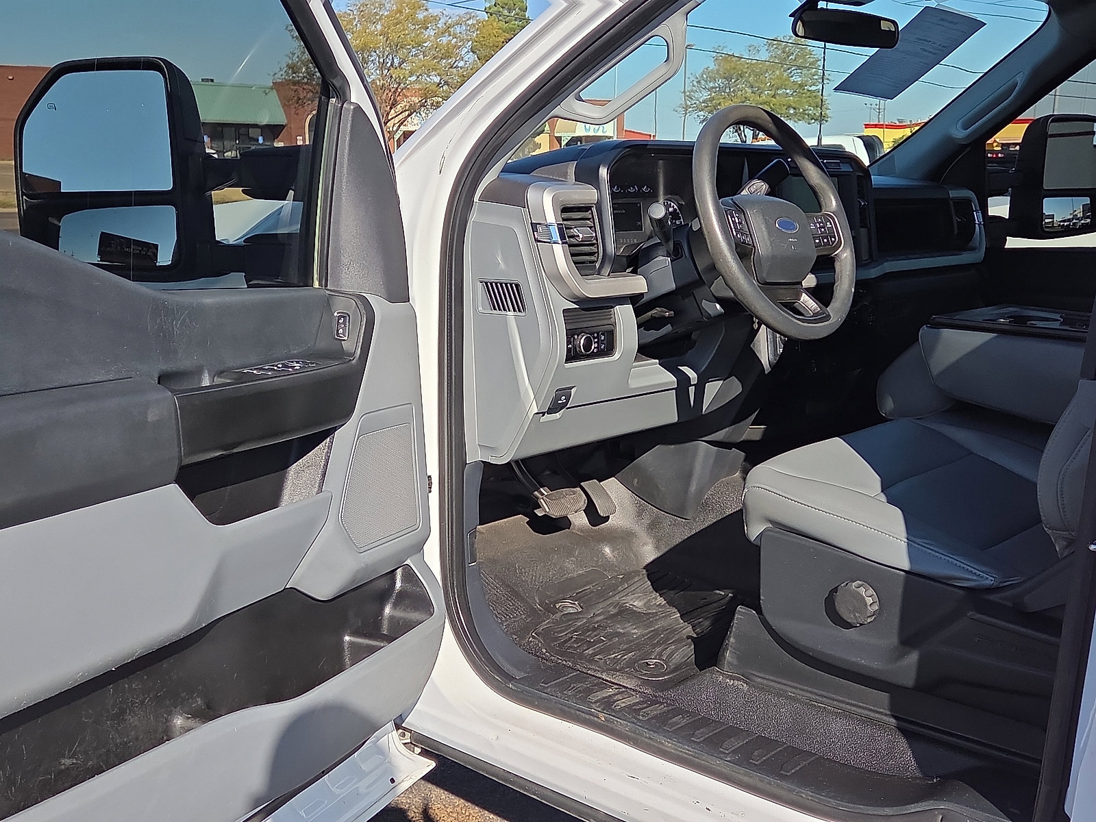 Used 2023 Ford F250 XL w/ XL Off-Road Package image 11