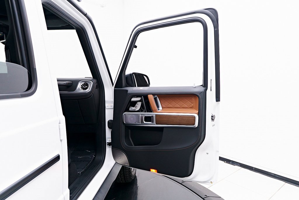 Used 2022 Mercedes-Benz G 550 image 23